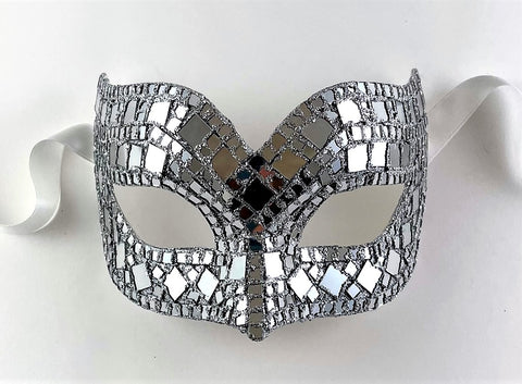 Mirrored Mosaic Colombine Rondi Mask Image